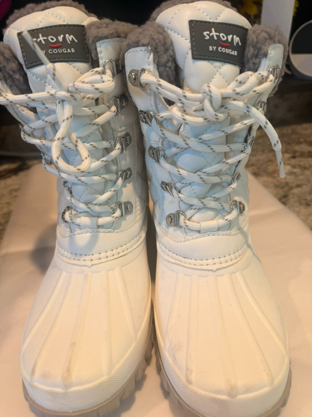 Storm by Cougar Winter Snow Boots White Faux Fur Waterproof Women's Size 8 - Picture 2 of 11